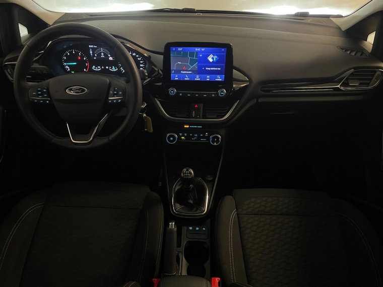 Vehicle Image 19