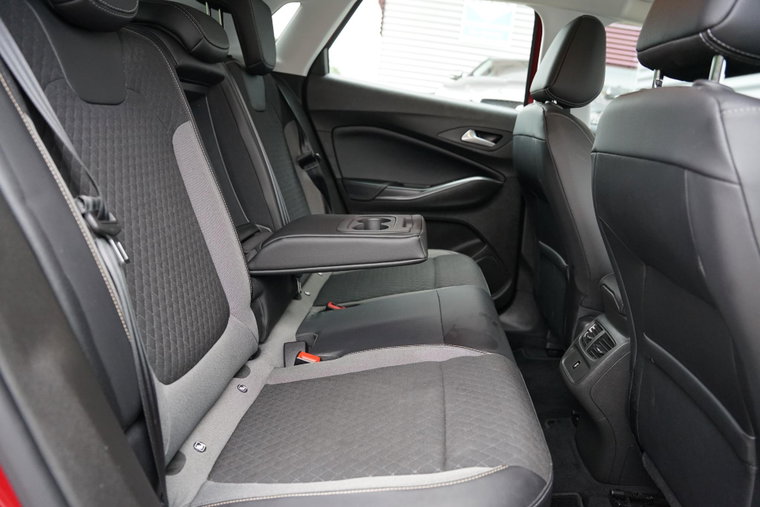 Vehicle Image 21