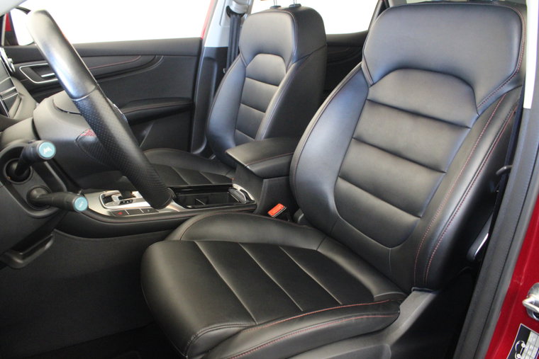 Vehicle Image 15