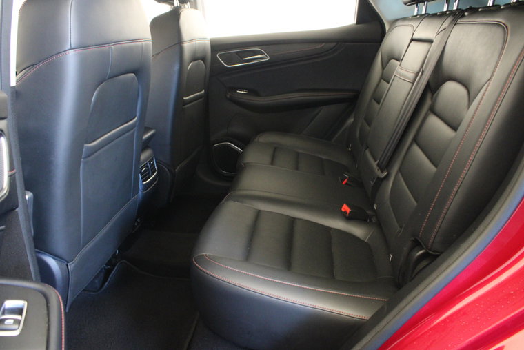 Vehicle Image 16