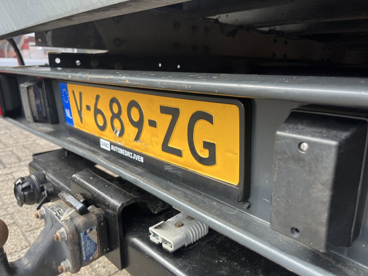 Vehicle Image 38