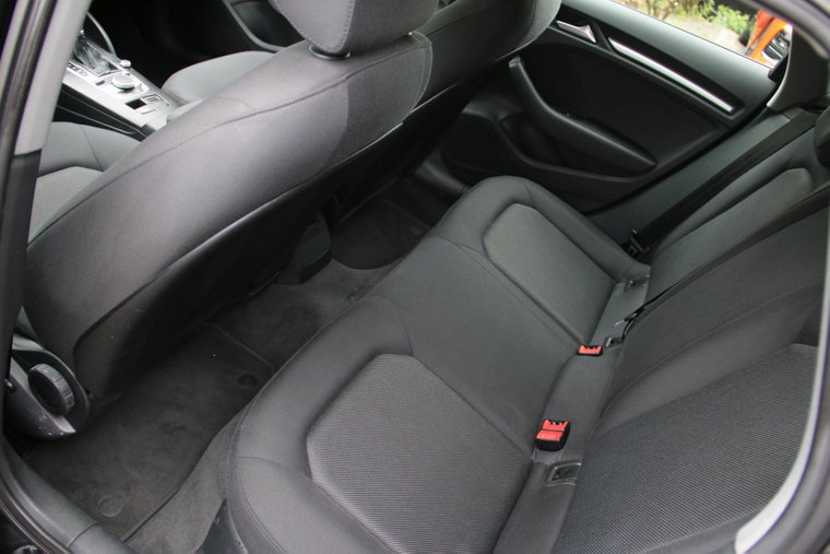 Vehicle Image 17