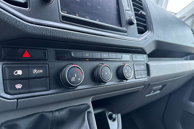 Vehicle Image 33