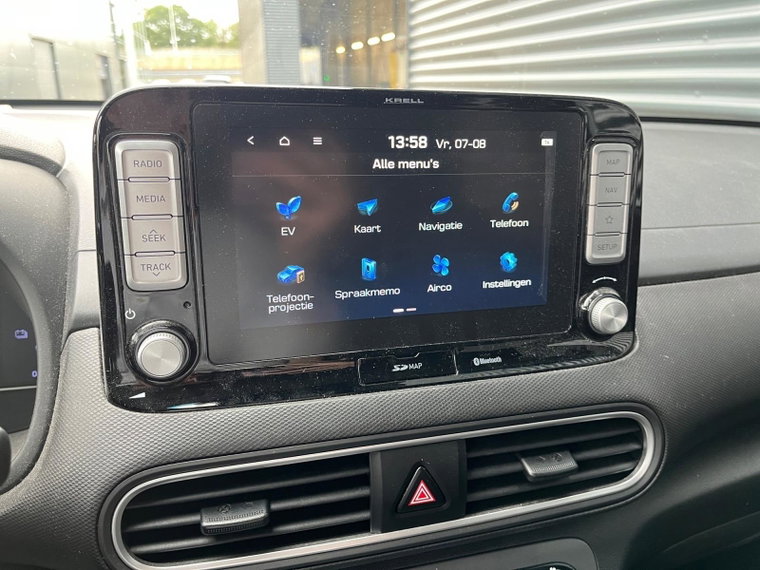 Vehicle Image 28