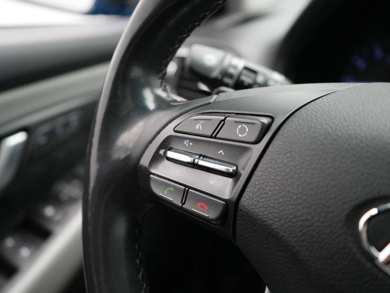 Vehicle Image 24