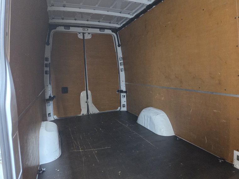 Vehicle Image 28