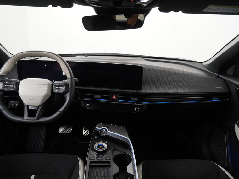 Vehicle Image 40