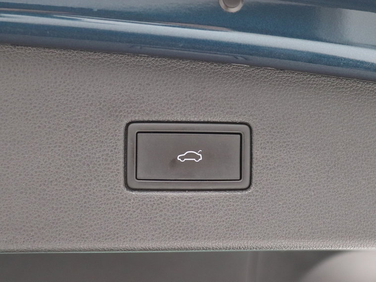 Vehicle Image 34