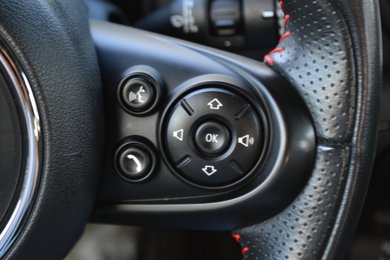 Vehicle Image 24