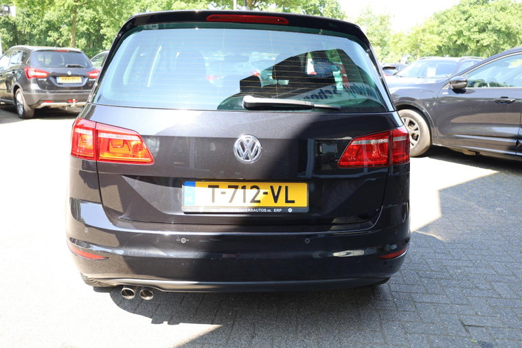 Vehicle Image 32
