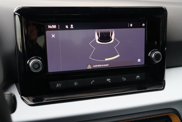 Vehicle Image 19