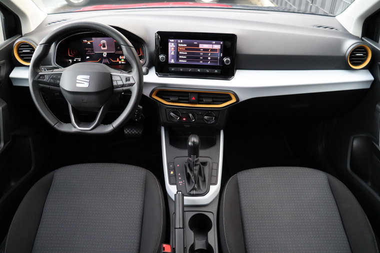 Vehicle Image 7