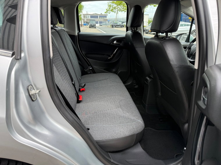 Vehicle Image 39