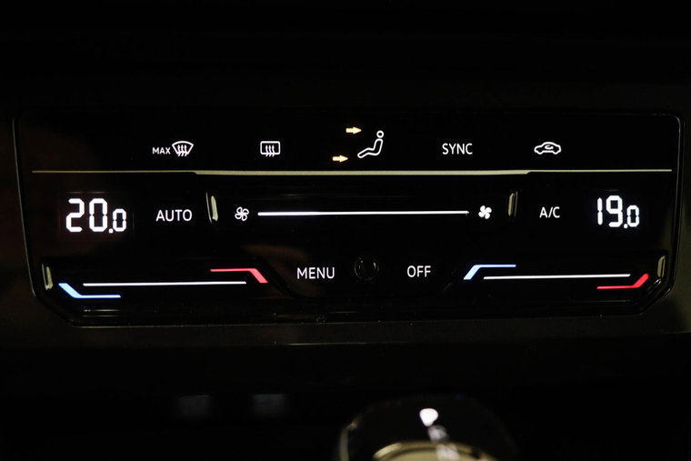 Vehicle Image 45