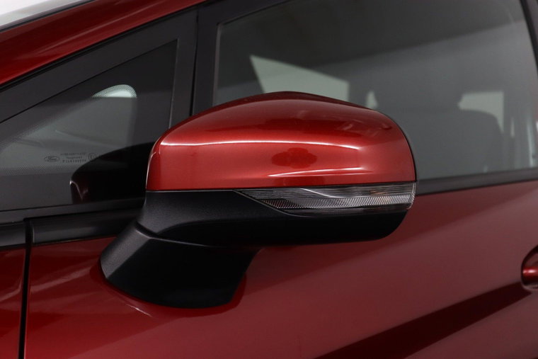 Vehicle Image 33