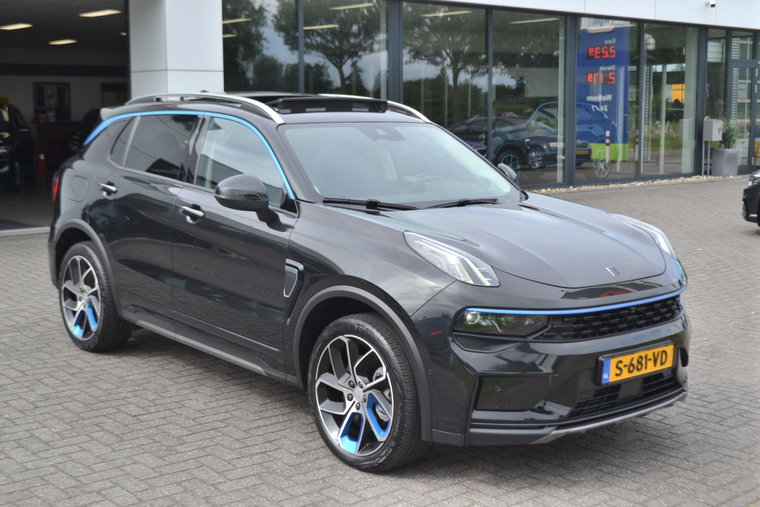Vehicle Image 6