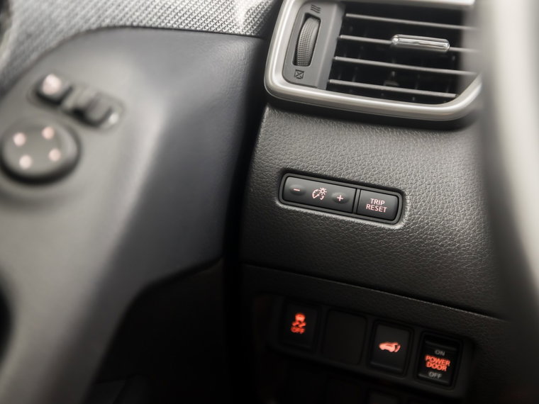 Vehicle Image 26