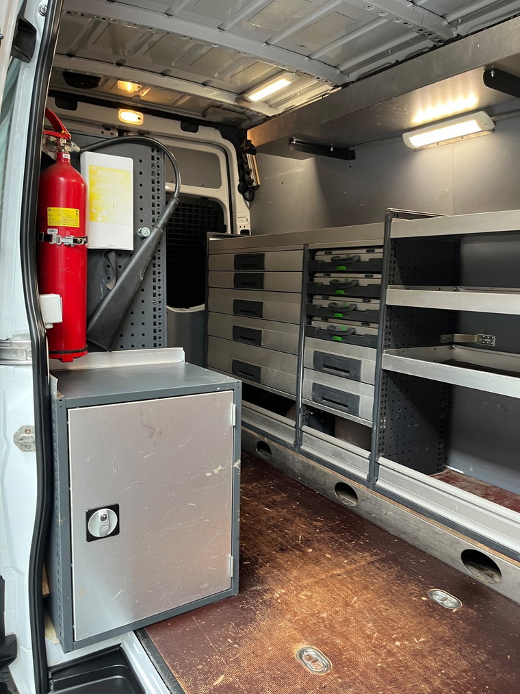 Vehicle Image 36