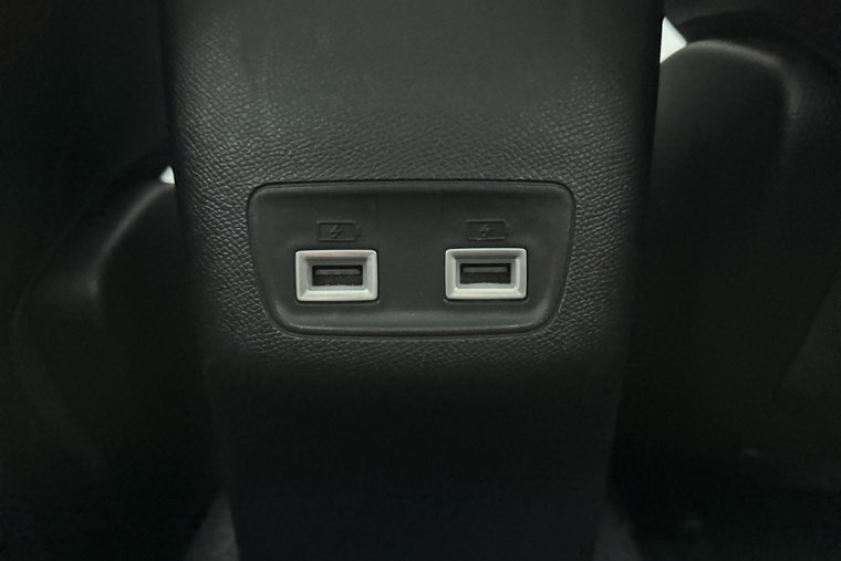 Vehicle Image 29