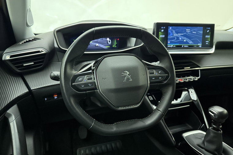 Vehicle Image 32