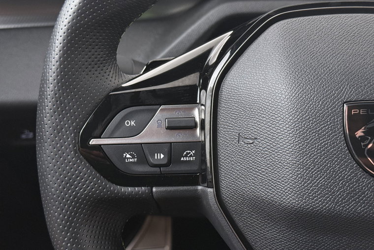 Vehicle Image 24