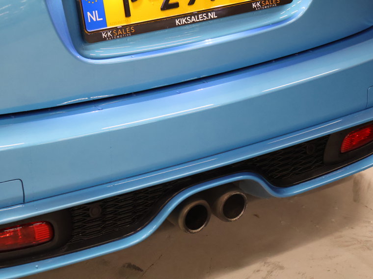 Vehicle Image 28