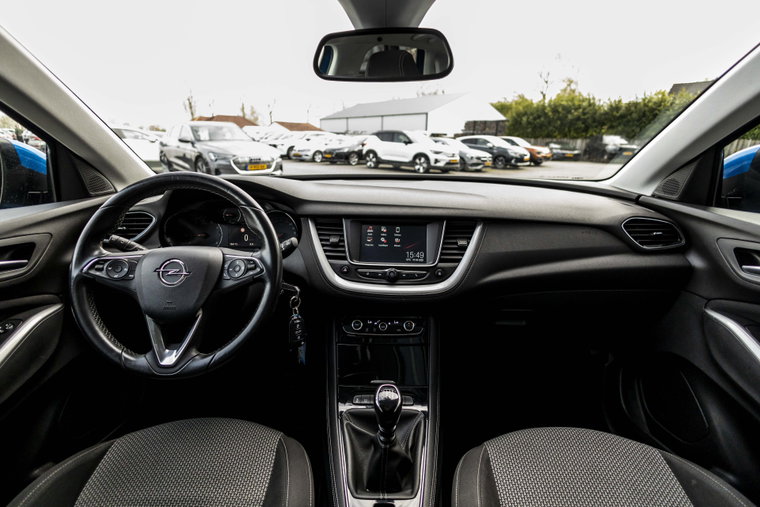 Vehicle Image 30