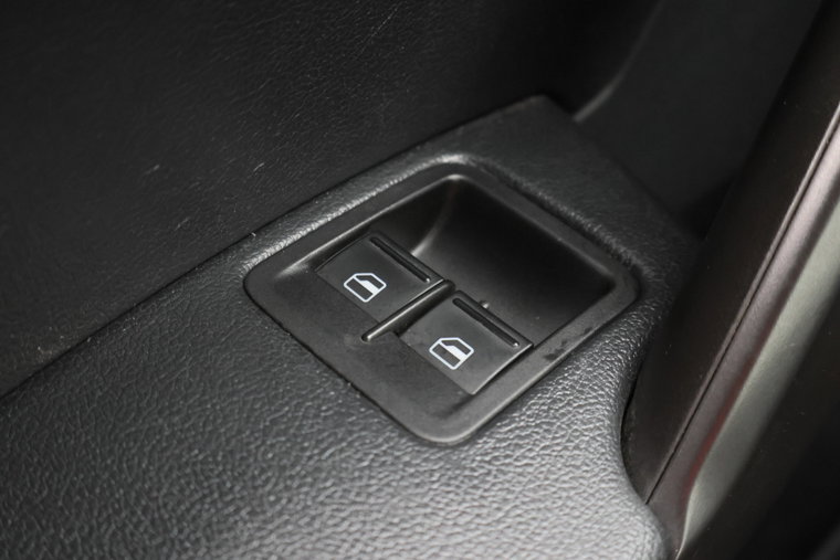 Vehicle Image 26