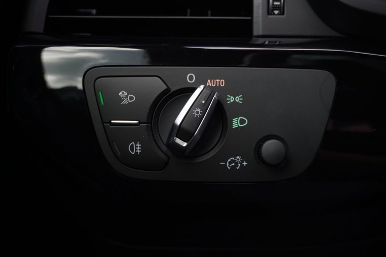 Vehicle Image 39