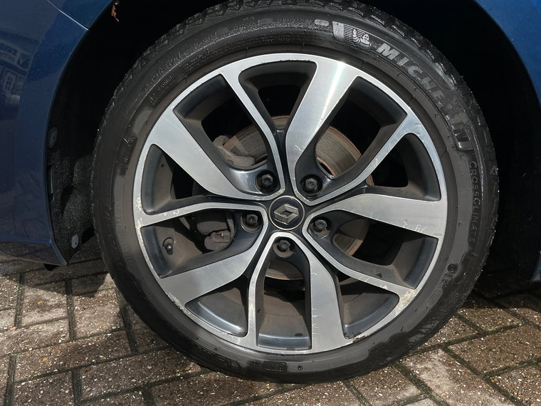 Vehicle Image 33