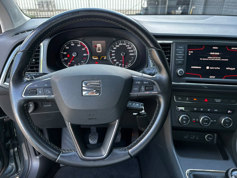 Vehicle Image 32