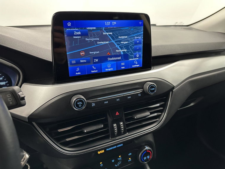 Vehicle Image 35