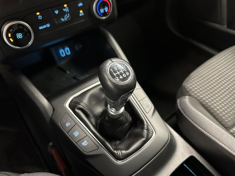 Vehicle Image 39