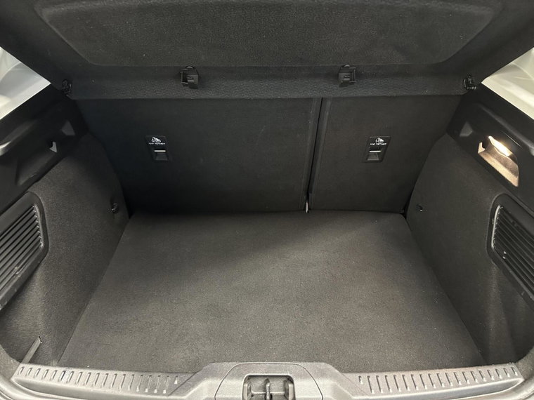 Vehicle Image 41