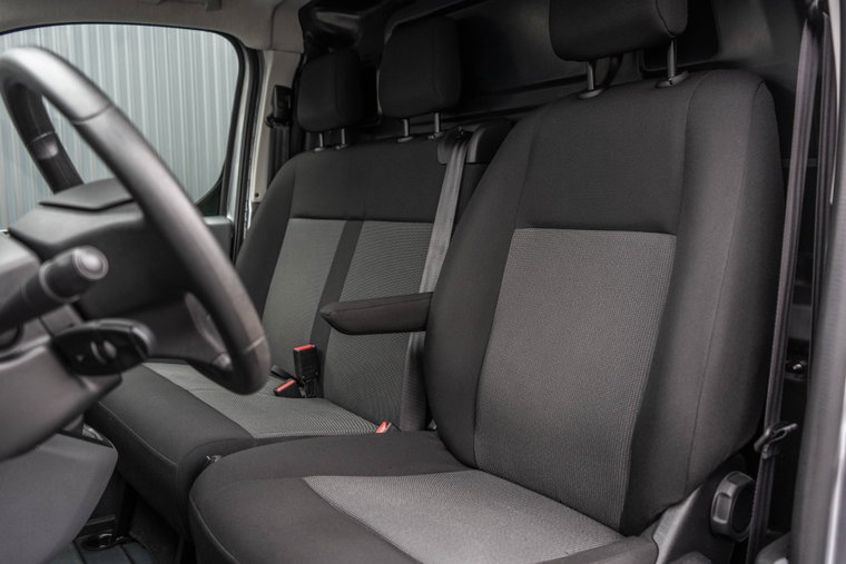 Vehicle Image 12