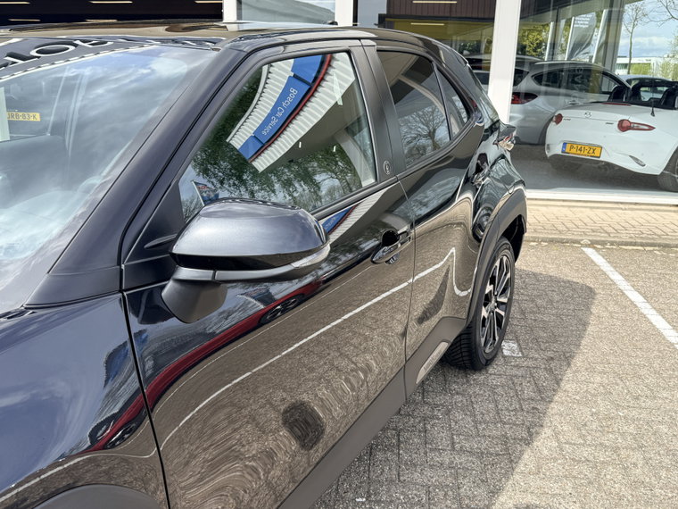 Vehicle Image 17