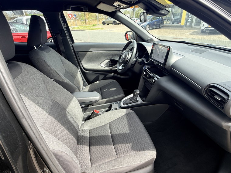 Vehicle Image 32