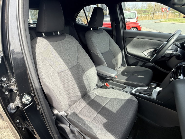 Vehicle Image 33