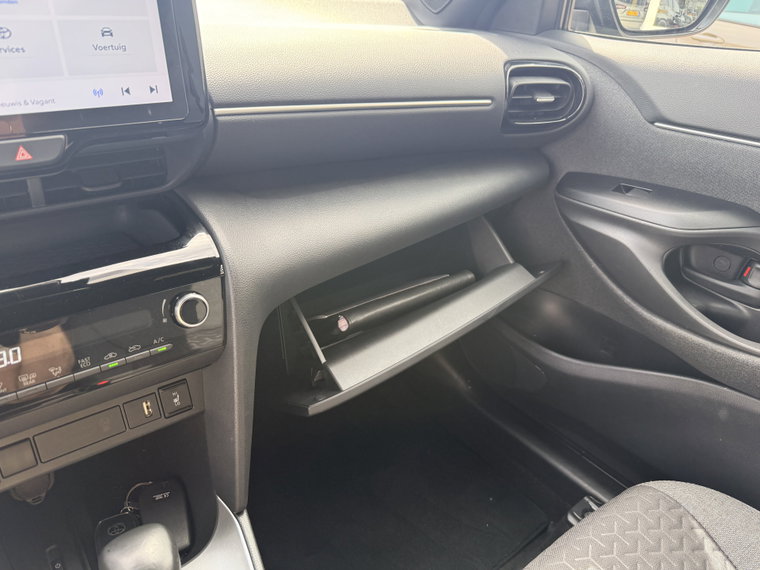Vehicle Image 35