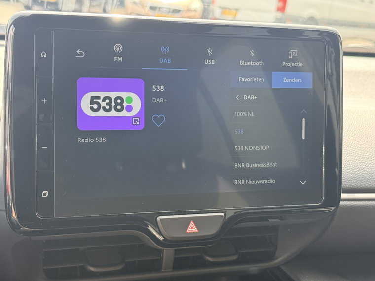Vehicle Image 38