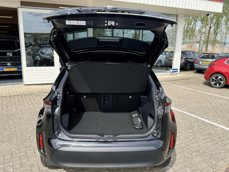 Vehicle Image 11