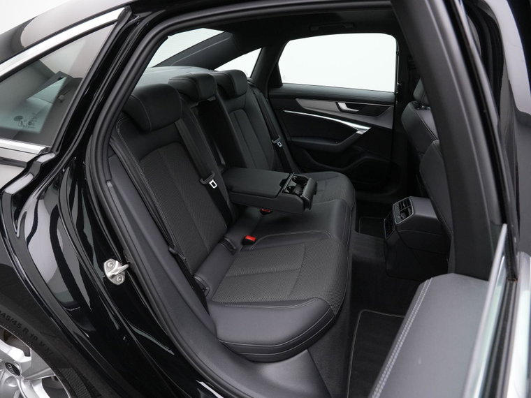 Vehicle Image 39