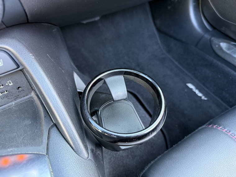 Vehicle Image 32