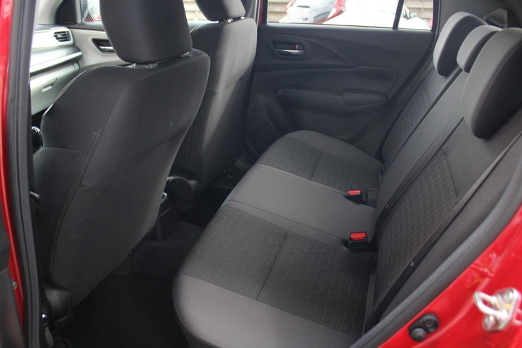 Vehicle Image 13