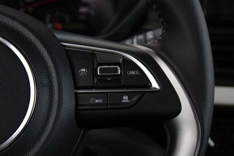 Vehicle Image 32