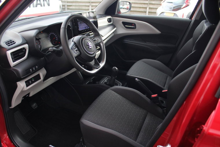 Vehicle Image 10