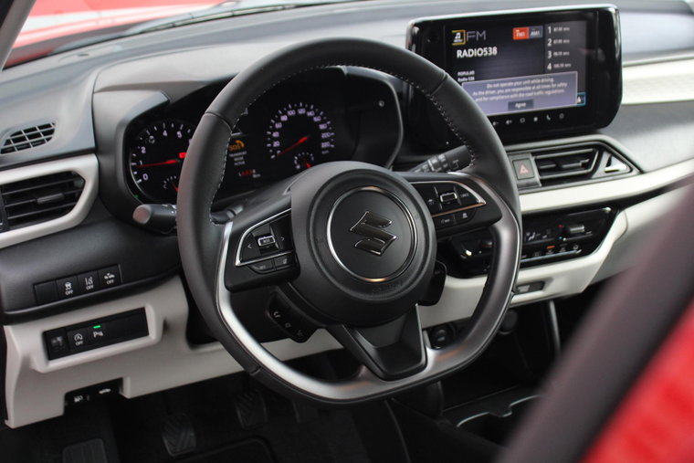 Vehicle Image 11