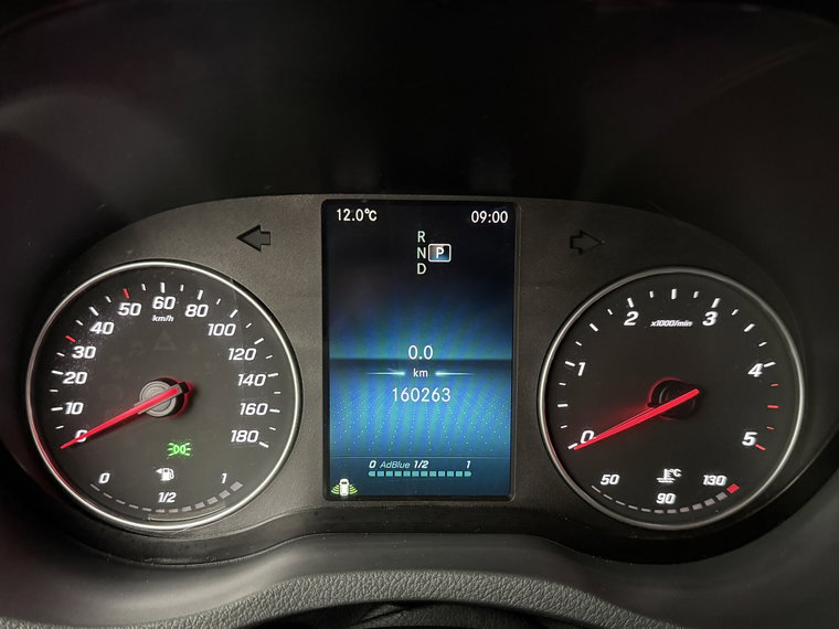 Vehicle Image 9
