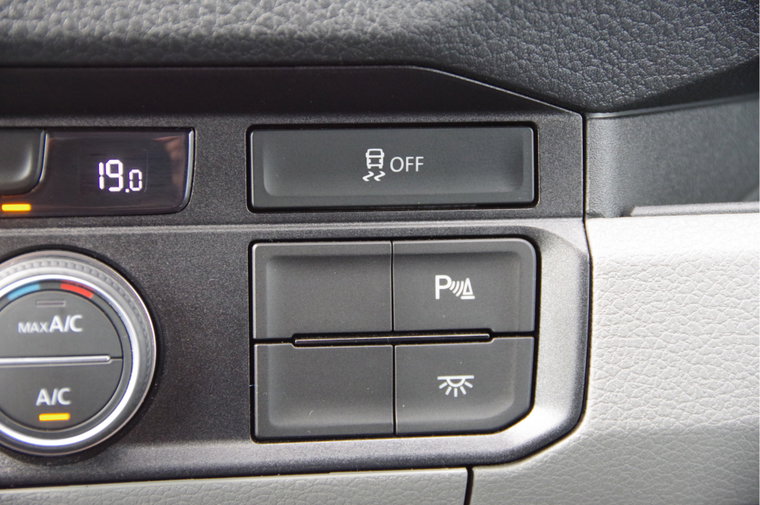 Vehicle Image 26