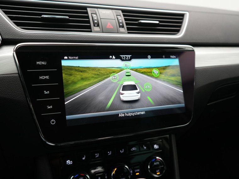 Vehicle Image 30
